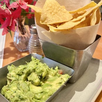 Cafe Americano at Caesars Palace - Guacamole - Breakfast & Brunch Near Me - Las Vegas, Nevada Cafe Americano at Caesars Palace - Guacamole - Breakfast & Brunch Near Me - Las Vegas, Nevada