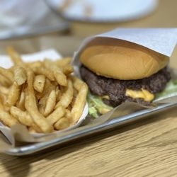 Meat & Bite - Double Smashed Cheese Burger