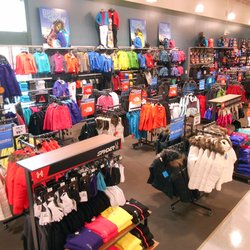 DICK'S Sporting Goods