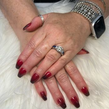 Lily's Nails - Lilly's Nails - Nail Salons Near Me - Mukilteo, Washington