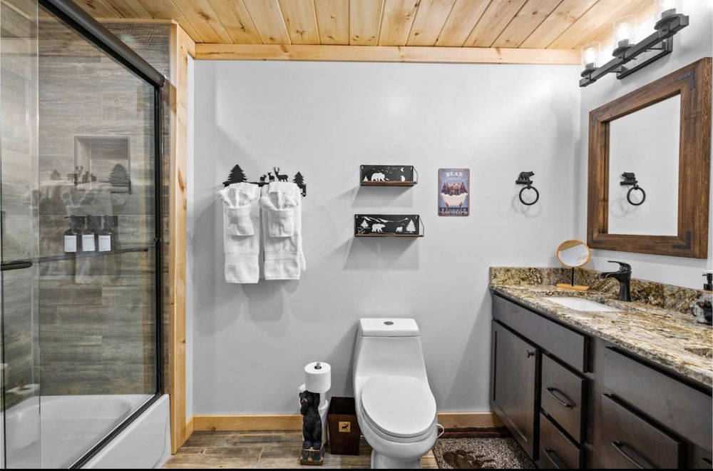 Slide of Canales Construction