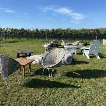 Rose Hill Vineyards - Wine Tasting Room Near Me - Mattituck, New York Rose Hill Vineyards - Wine Tasting Room Near Me - Mattituck, New York