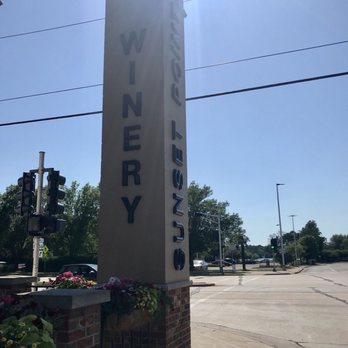 Sunset Point Winery - Wine Tasting Room Near Me - Stevens Point, Wisconsin