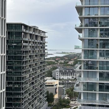 ROOST Tampa - View of Tampa Bay from residential apartment - Hotels Near Me - Tampa, Florida ROOST Tampa - View of Tampa Bay from residential apartment - Hotels Near Me - Tampa, Florida