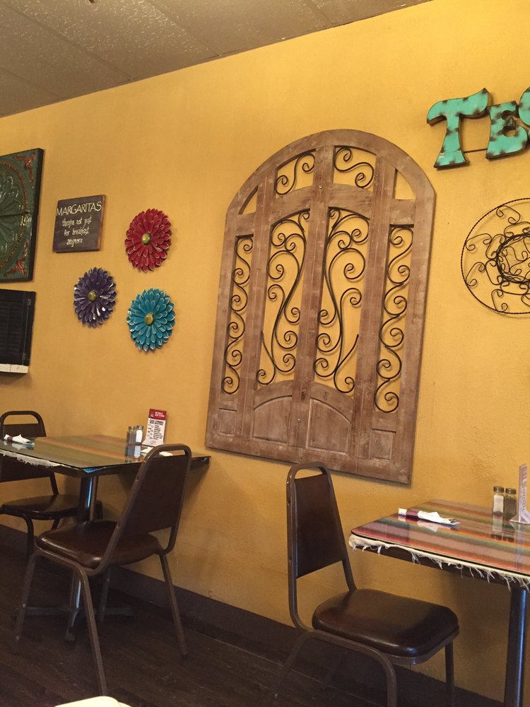 Casa Zamora Restaurant