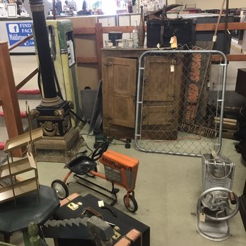 Middletown Peddlers Mall - Antiques Near Me - Louisville, Kentucky