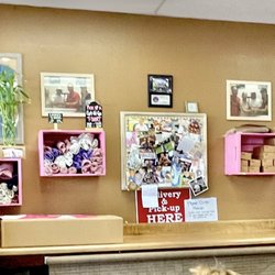 Get'n Go Donuts - Deliver and Pick up station.