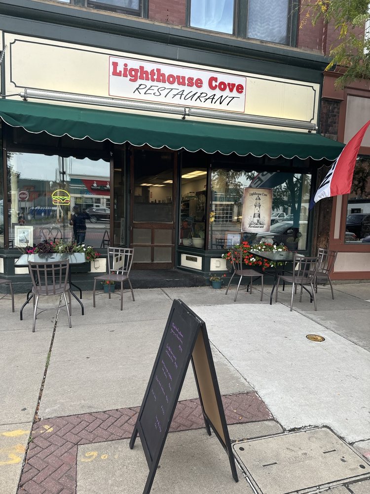 Lighthouse Cove Restaurant Logo