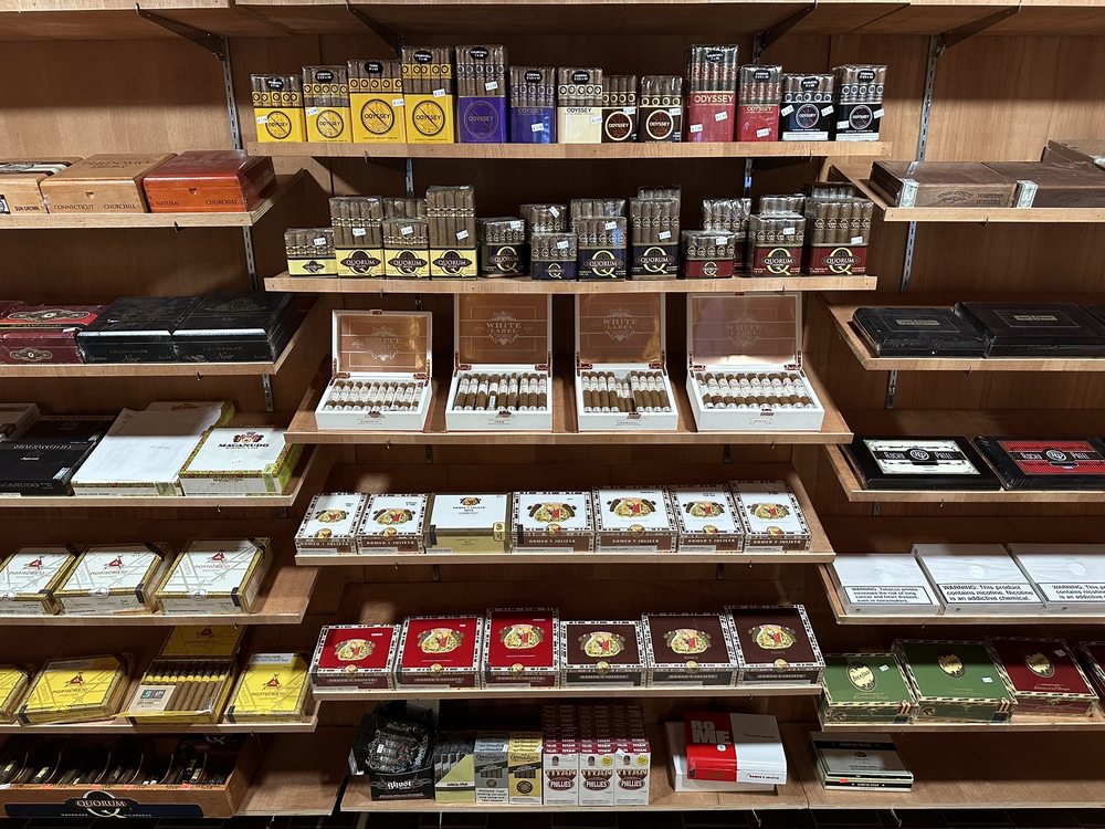 CIGAR SMOKE & VAPE Updated April 2024 16 Photos 1000 W Apache Trl