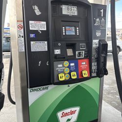 Sinclair Gas Station - Gas