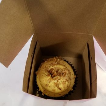 Designer Desserts - My butter pecan and toffee cupcake! - Cupcakes Near Me - Schererville, Indiana Designer Desserts - My butter pecan and toffee cupcake! - Cupcakes Near Me - Schererville, Indiana