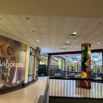 Seven Points - My gym "LA Fitness". - Shopping Centers Near Me - Minneapolis, Minnesota