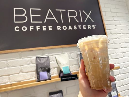 Beatrix Market by null