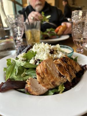 Cafe Wisteria by null