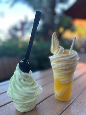 Pineapple Lanai by null