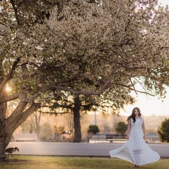 Lepik Photography - Enjoying Spring's beautiful blossoms! - Event Photography Near Me Lepik Photography - Enjoying Spring's beautiful blossoms! - Event Photography Near Me