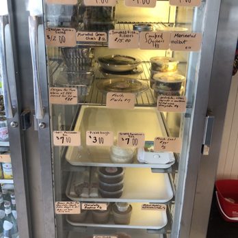Little Dom's Seafood - So many yummy sauces. Will try next time - Pizza Near Me - Carpinteria, California