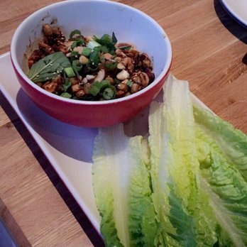 True Food Kitchen - Shiitake lettuce cups - Vegetarian Near Me - Pasadena, California True Food Kitchen - Shiitake lettuce cups - Vegetarian Near Me - Pasadena, California