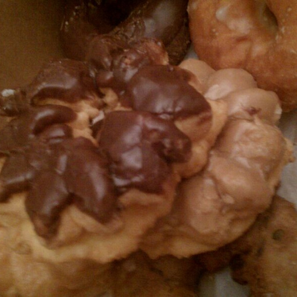 Donut Hut - Chocolate and maple glazed crullers - Donuts Near Me - Las Vegas, Nevada Donut Hut - Chocolate and maple glazed crullers - Donuts Near Me - Las Vegas, Nevada
