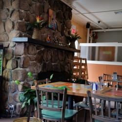 The Parrot Bar and Grill - Interior