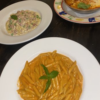 Coppola's East - Fettuccine Carbonara, Coppola's Famous Penne alla Vodka, Baked Lasagna - Italian Near Me - New York, New York