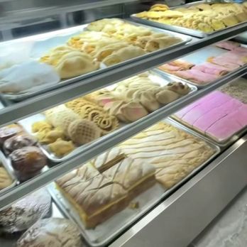 Mis Raices - Pastry counter - Salvadoran Near Me - Arlington, Texas Mis Raices - Pastry counter - Salvadoran Near Me - Arlington, Texas