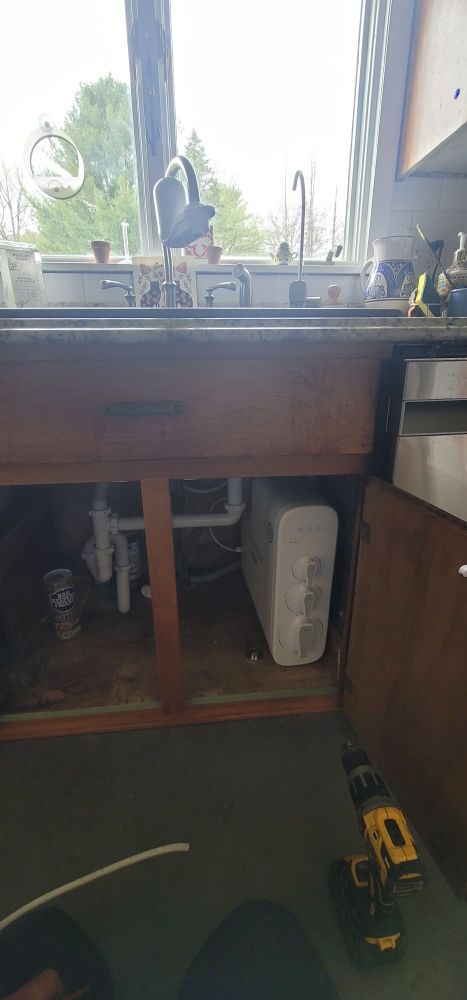 Slide of T&E Plumbing and Heating