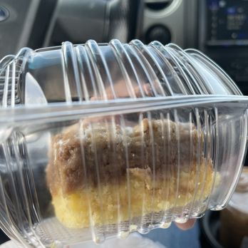 Beanchain Coffee - Cinnamon Crumb Cake - Coffee & Tea Near Me - Mesa, Arizona