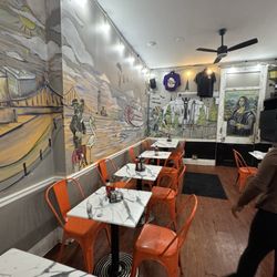 Biscuits & Buns on Banks - Inside dining area.
