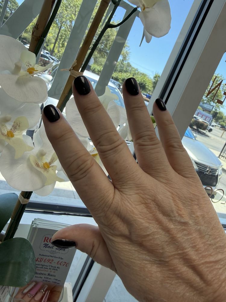 Royal Nail Spa Logo