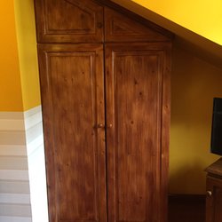 Hotel Via Leon - Note the detail of the built-in wardrobe.