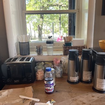 Bank Square Coffeehouse - Toast your own bagels - Coffee & Tea Near Me - Beacon, New York