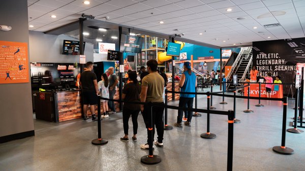 SKY ZONE TRAMPOLINE PARK - Updated August 2024 - 31 Photos & 43 Reviews