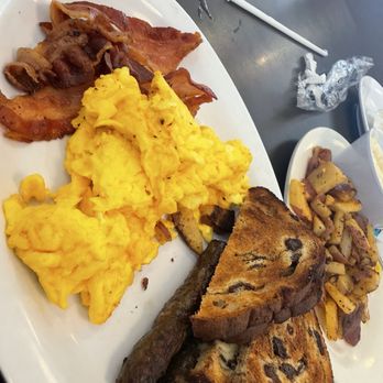 Eggs Up Grill - Breakfast & Brunch Near Me - Riverview, Florida Eggs Up Grill - Breakfast & Brunch Near Me - Riverview, Florida