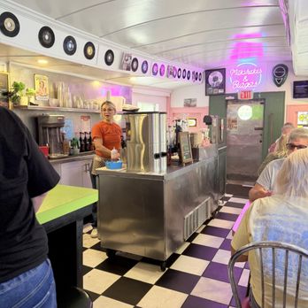Angel's Dining Car - Southern Near Me - Palatka, Florida
