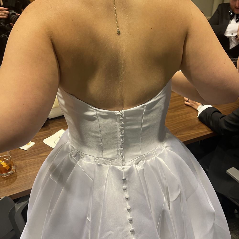 Aynur's Alterations - Bustle - It looked perfect! - Sewing & Alterations Near Me - Arlington Heights, Illinois