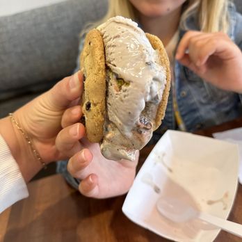 HONEY AND MACKIE'S - Updated February 2026 - 200 Photos & 133