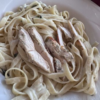 Reflections On Deep Lake - Chicken Fettuccine Alfredoalfredo - American Near Me - Lake Villa, Illinois