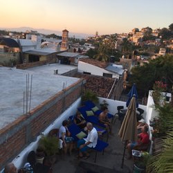 Loft Estrella - View of the ocean. Rooftop pool. Great location. Great access to the culture.