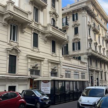 Brown & Co - Outside - Patisserie/Cake Shop Near Me - Rome, RM Brown & Co - Outside - Patisserie/Cake Shop Near Me - Rome, RM