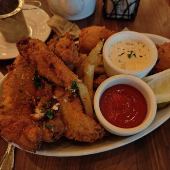 Fixe Austin's Southern House - Fish Fry with hush puppies and fries - Southern Near Me - Austin, Texas