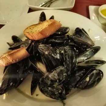 Muscoot Tavern - PEI mussels muscoot style. - Pizza Near Me - Somers, New York Muscoot Tavern - PEI mussels muscoot style. - Pizza Near Me - Somers, New York