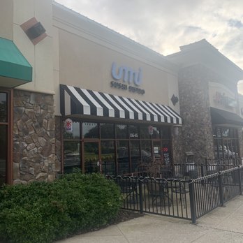Umi Sushi Bistro - Japanese Near Me - Richmond, Virginia