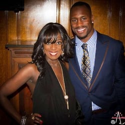 Avanti Sports Medicine & Fitness - Dr. Sonia Bell and 49er's tight end, Vernon Davis