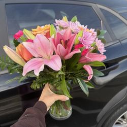 AKD Florist - This was the beautiful arrangement
