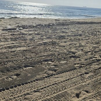 Sunset Beach - Trash! - Beaches Near Me - Huntington Beach, California Sunset Beach - Trash! - Beaches Near Me - Huntington Beach, California