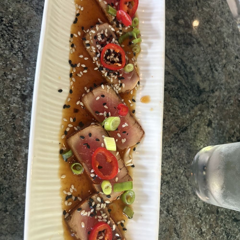 Liv Creative Cuisine - Tuna tataki - New American Near Me - Marshfield, Massachusetts Liv Creative Cuisine - Tuna tataki - New American Near Me - Marshfield, Massachusetts