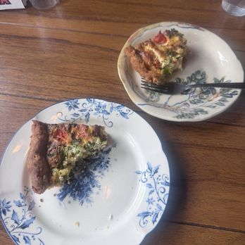Hartwood Cafe - Coffee & Tea Near Me - North Bend, Washington Hartwood Cafe - Coffee & Tea Near Me - North Bend, Washington