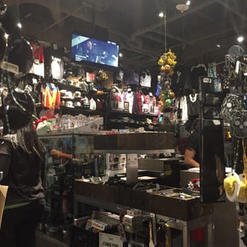 Hot Topic - Women's Clothing Near Me - Dallas, Texas
