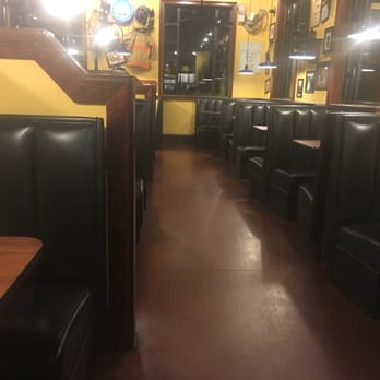 Zaxbys - Fast Food Near Me - Mobile, Alabama
